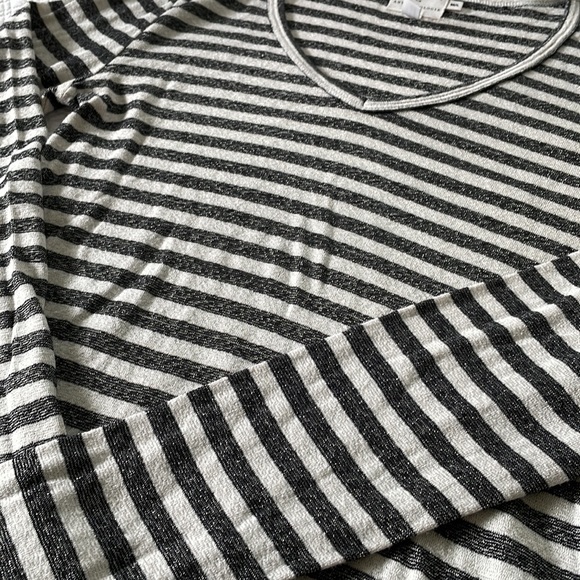 📦 🚚 EVERYTHING MUST GO! Michael Stars for Anthropologie Striped Shirt | M/L - Picture 4 of 4